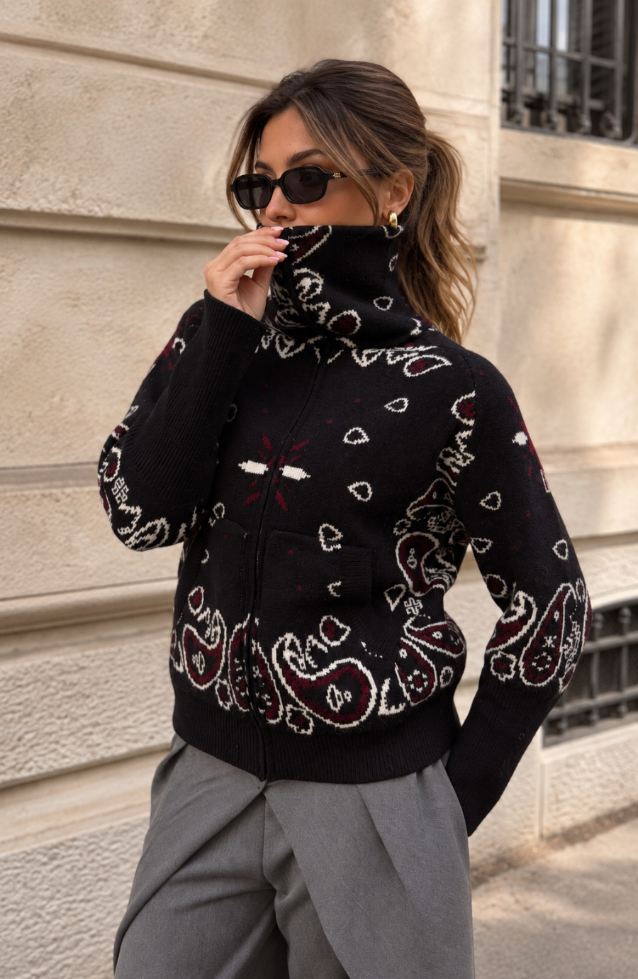 Zip Up Knit Cardigan with High Neck and Print